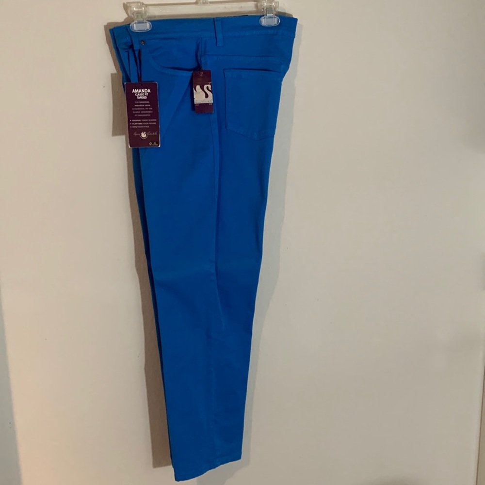 Gloria Vanderbilt “Amanda” pants. 12/short. Classic fit. New with tag